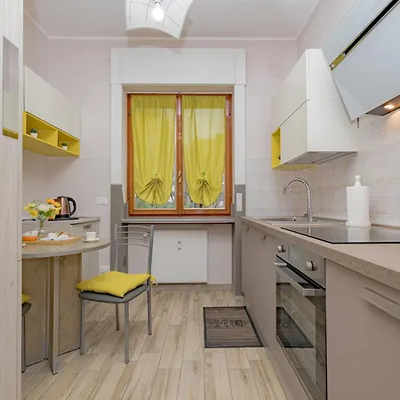 Apartment Sweethomesaronno-a 20 Minuti Da Milano Saronno